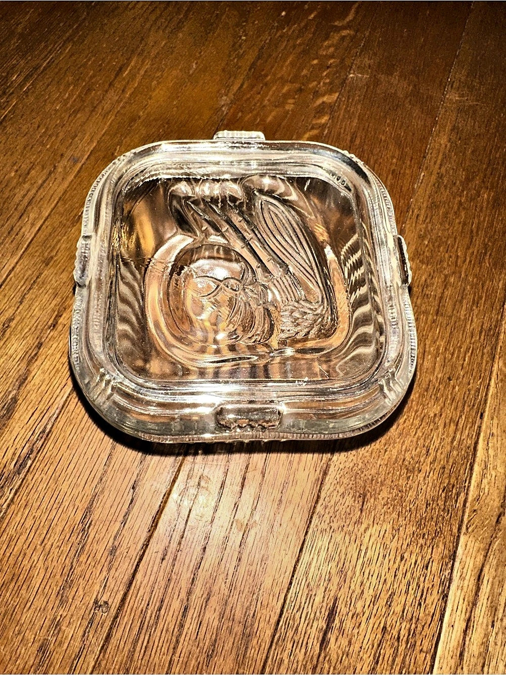 Federal Glass Ribbed Clear Glass Refrigerator Dish with Embossed Vegetable Lid